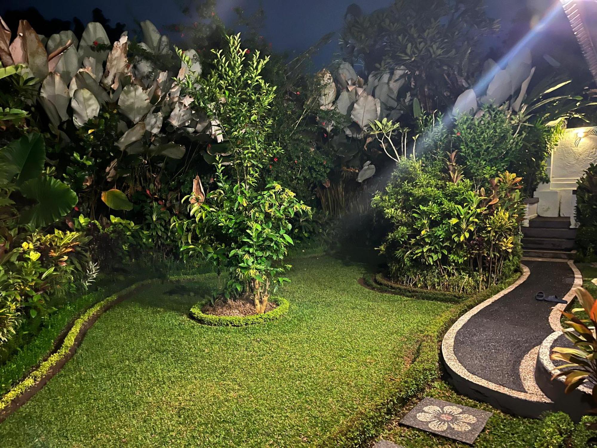 Sari Kembang Villa Ubud 1 Kültér fotó