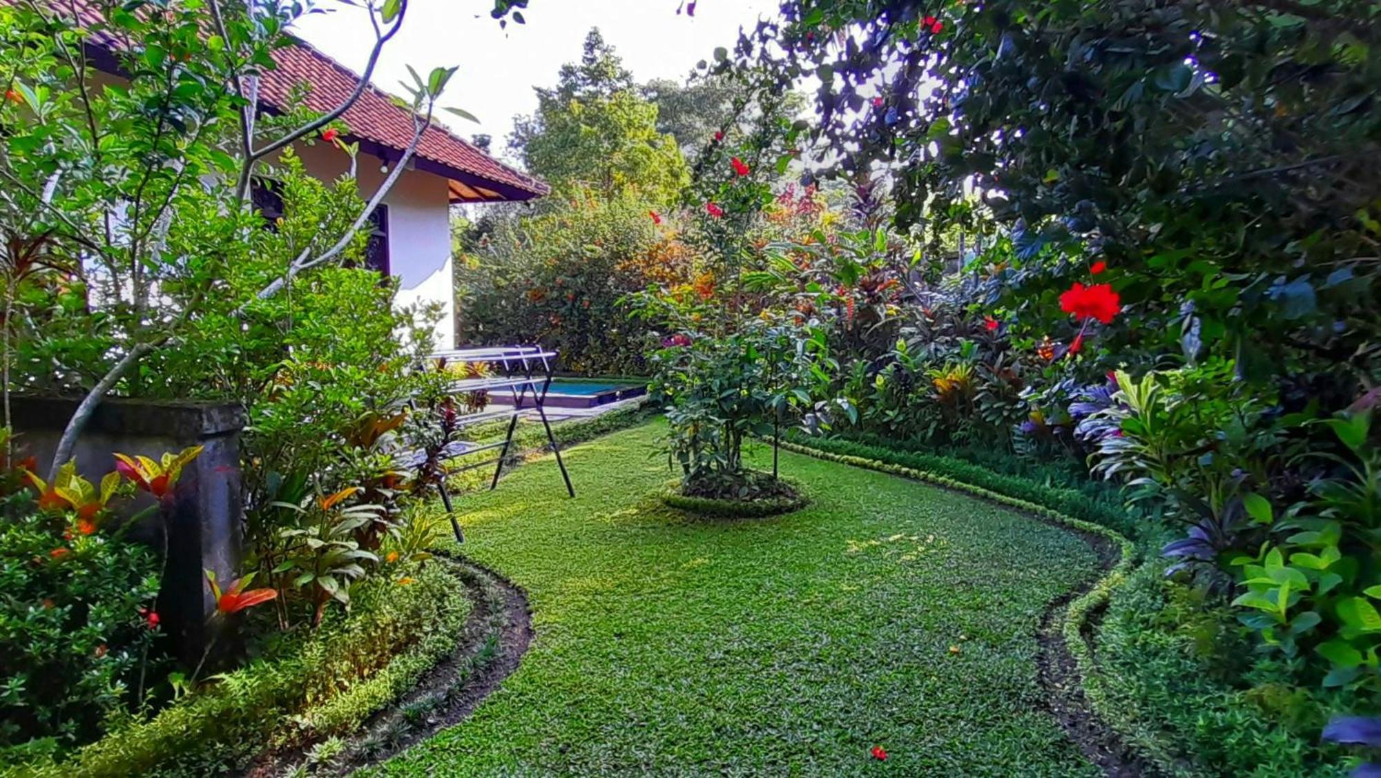 Sari Kembang Villa Ubud 1 Kültér fotó